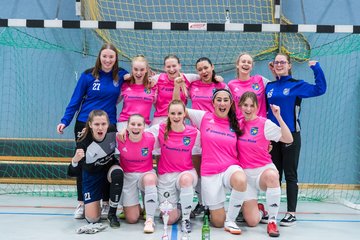 Bild 94 - F Loewinnen Hallen Cup